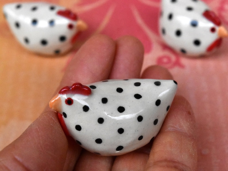 Ceramic chicken figurine. Ceramic chicken. Miniature polka dot chicken sculpture. Hand sculpted hand painted chicken. Terrarium figurine.