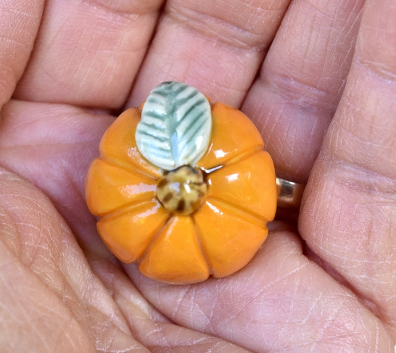Miniature ceramic pumpkin. Ceramic pumpkin. Halloween pumpkin. Fall decoration. Thanksgiving pumpkin. Pumpkin decoration. Pumpkin