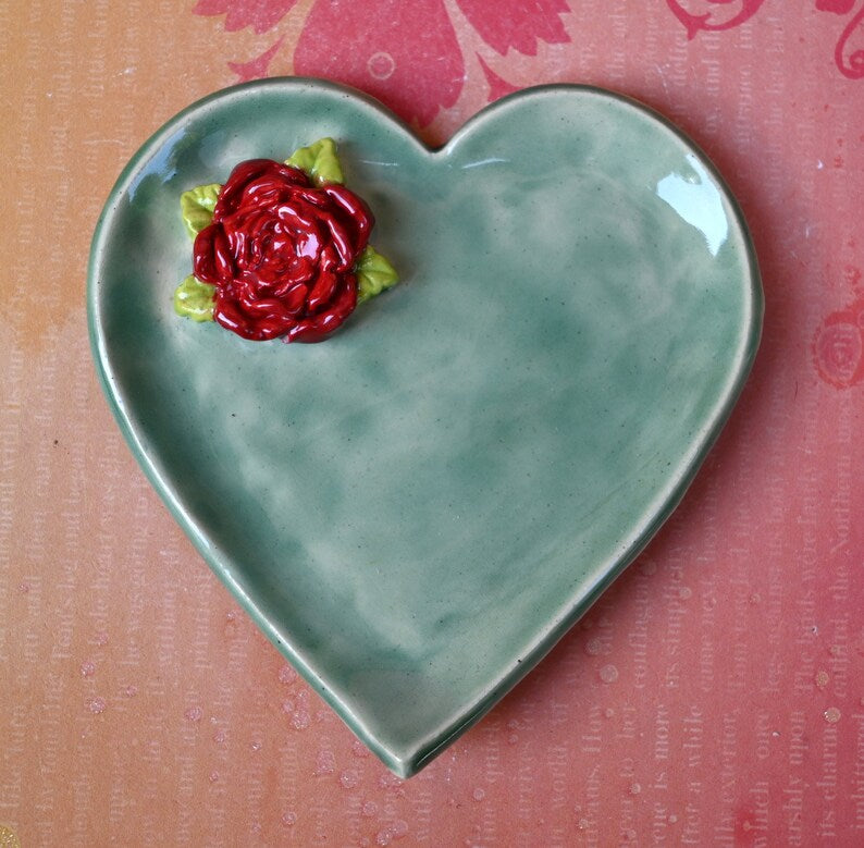 Heart with rose spoon rest. Ring and jewelry holder. Rose flower ring holder. Tea bag rest. Heart teaspoon rest. Soap holder. Trinket dish