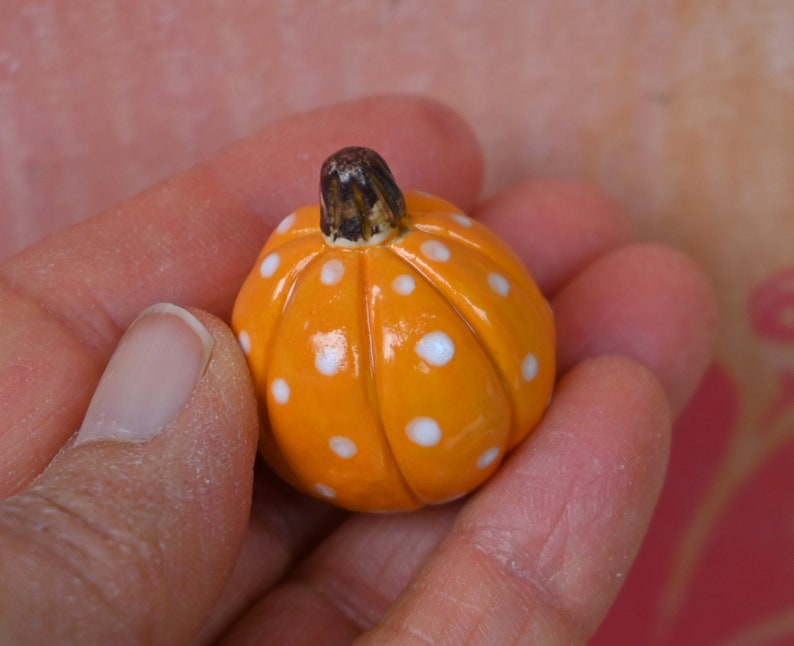 Miniature pumpkin with WHITE polka dots. Halloween decoration. Fall decoration. Thanksgiving pumpkin. Ceramic pumpkin. Pumpkin