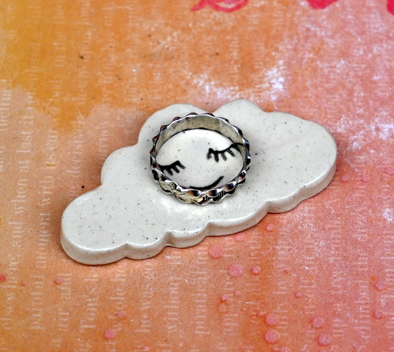 Cloud chopstick rest. Paint brush rest. Pen rest. Smiling cloud. Shower favors. Teeny one ring holder. Chopstick rest. Knife rest