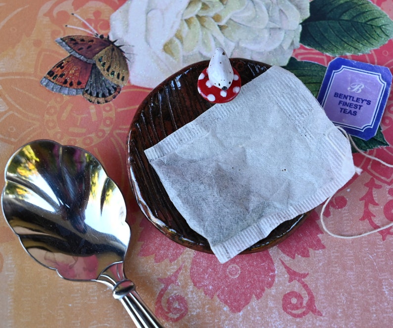 Peace Dove ring dish. Mushroom ring holder. Tea bag rest Teaspoon rest. Coffee spoon rest. Sushi chopstick rest. Pill holder. Trinket dish