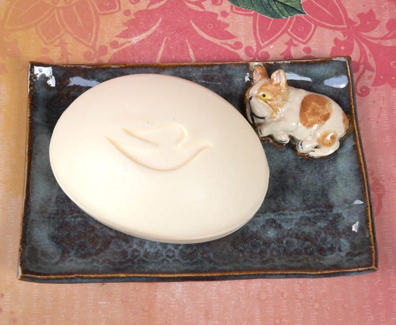 French bulldog soap holder. Jewelry holder. Spoon rest. Bulldog ring holder. Ring holder. Frenchie plate. Spoon rest. Tea bag rest
