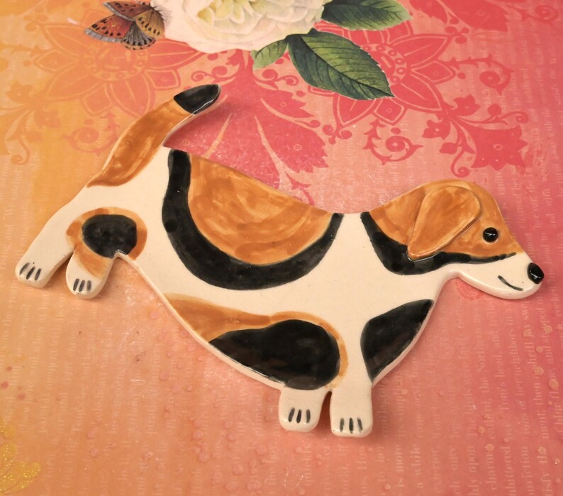 Beagle dog spoon rest. Basset Hound soap holder. Ring and jewelry holder. Teaspoon rest. Tea bag rest. Trinket dish. tea light holder.
