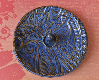 Ring holder. Ring dish. Blue ring holder. Damask ring holder. Ring tower plate. Plate for rings. Ring plate. Paisley design ring holder.