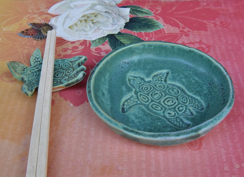 Turtle plate. Sea turtle dish. Turtle sushi plate. Dessert plate. Turtle dish. Side plate. Small serving dish. Small tray