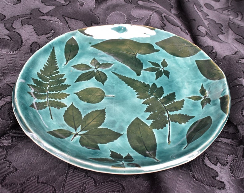 Ceramic leaf plate. Leaf tray. Dinner plate. Leaf platter. Cheese plate. Hand built stoneware leaf platter