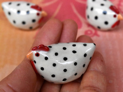 Ceramic chicken figurine. Ceramic chicken. Miniature polka dot chicken sculpture. Hand sculpted hand painted chicken. Terrarium figurine.