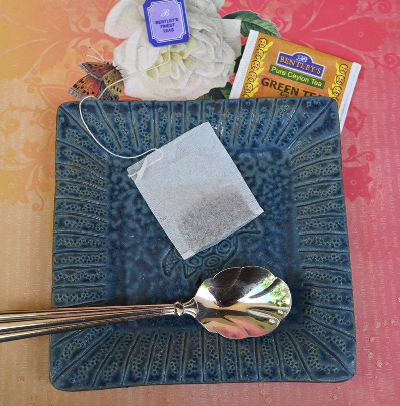 Turtle spoon rest. Turtle soap holder. Turtle plate. Jewelry holder. Ring holder. Turtle dish. Tea bag rest. Trinket dish. Sushi plate