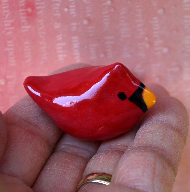 Red Cardinal figurine. Ceramic miniature Red Cardinal sculpture. Miniature Red Cardinal. Terrarium figurine. Handmade bird figurine.