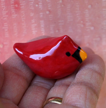 Red Cardinal figurine. Ceramic miniature Red Cardinal sculpture. Miniature Red Cardinal. Terrarium figurine. Handmade bird figurine.