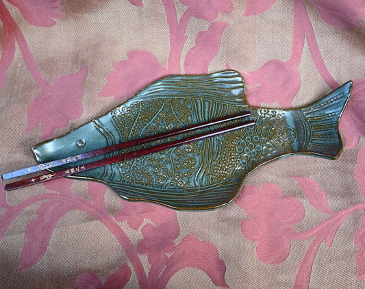 Fish platter. Fish tray. Sushi plate. Handmade fish platter. Fish plate. Sushi tray. Hand carved ceramic fish platter. Flounder plate