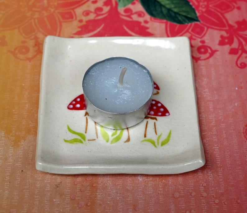 Mushroom tea bag rest. Spoon rest. Magic mushroom ring holder. Jewelry holder. Trinket dish. Ring holder. Alice in Wonderland