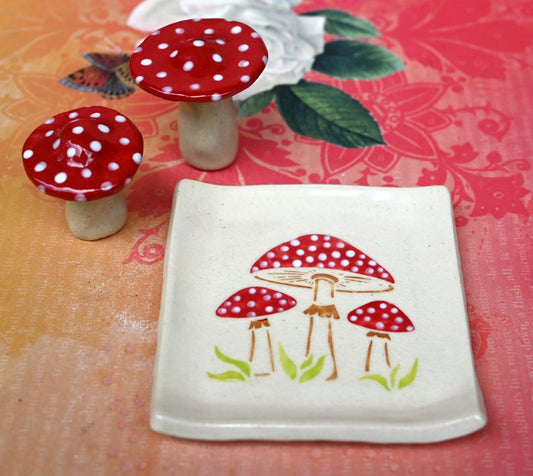 Mushroom tea bag rest. Spoon rest. Magic mushroom ring holder. Jewelry holder. Trinket dish. Ring holder. Alice in Wonderland