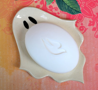 Ghost spoon rest. Spooky soap holder. Ring holder. Tea bag rest. Halloween decoration. Trinket dish. Spooky tea light holder. Teaspoon rest