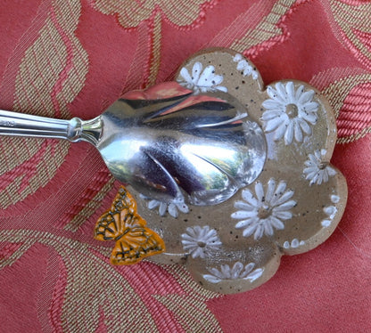 Butterfly ring holder. Daisy hand painted jewelry holder. Daisy dish. Monarch ring holder. Teaspoon rest. Chopstick holder. Pill holder