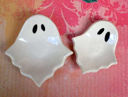 Ceramic ghosts set of two. Ring holders. Teaspoon rests. Tea bag rests. Halloween decoration. Trinket dishes. Tea light holders.