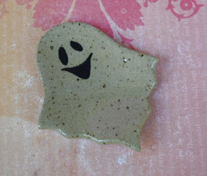 Spooky ring holder. Ghost teaspoon rest. Tea bag rest. Halloween decoration. Halloween trinket dish. Pill holder. Spooky tea light holder.