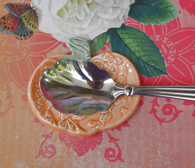 Hummingbird Pumpkin ring holder. Teaspoon rest. Chopstick rest. Tea light holder. Pill holder. Thanksgiving pumpkin trinket dish. Halloween