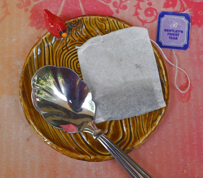 Red Cardinal spoon rest. Ring holder. Teaspoon rest. Tea bag rest. Coffee spoon rest. Woodland ring holder. Red Cardinal plate. Trinket dish