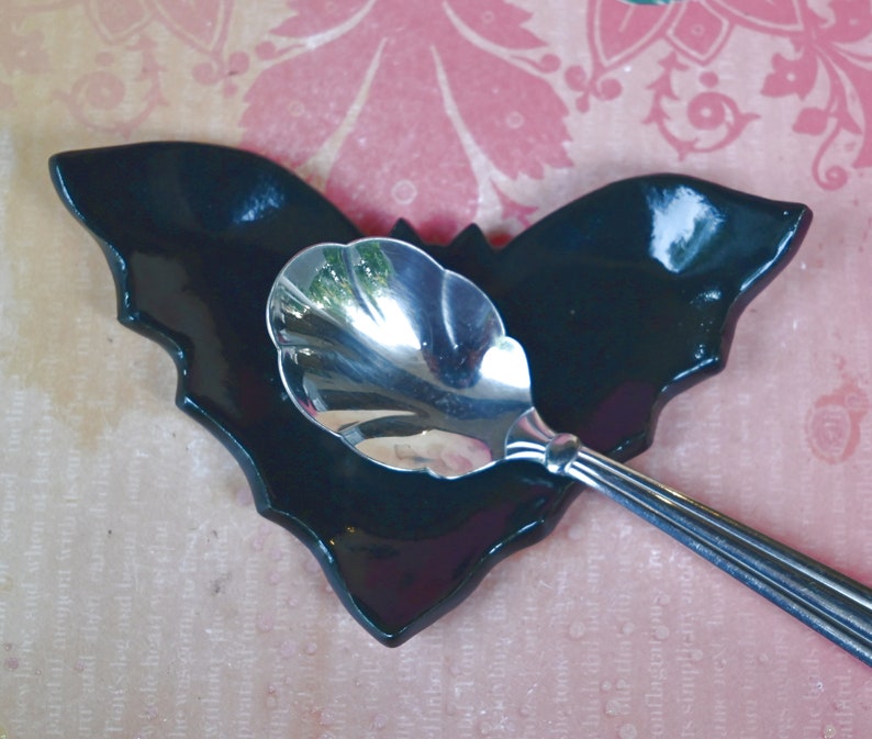Bat teaspoon rest. Trinket dish. Halloween bat ring holder. Tea bag rest. Halloween decoration. Spooky tea light holder. Small candy bowl