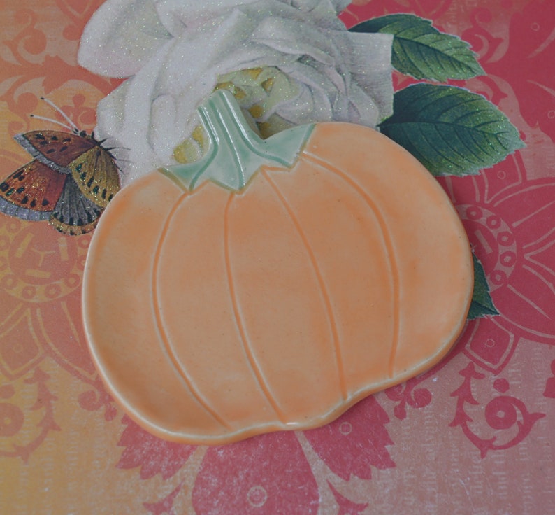 Tea bag rest. Teaspoon rest. Thanksgiving Pumpkin ring holder. Chopstick rest. Thanksgiving trinket dish. Pill holder. Tea light holder.