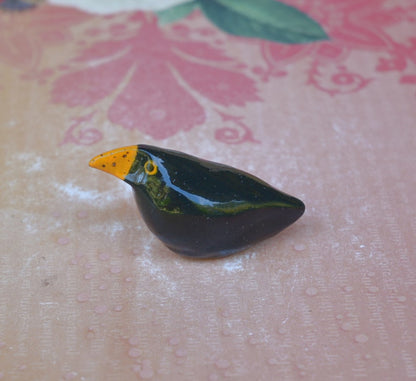 Crow figurine. Miniature Halloween raven. ONE miniature Crow sculpture. Halloween decoration. Terrarium figurine. Handmade crow figurine