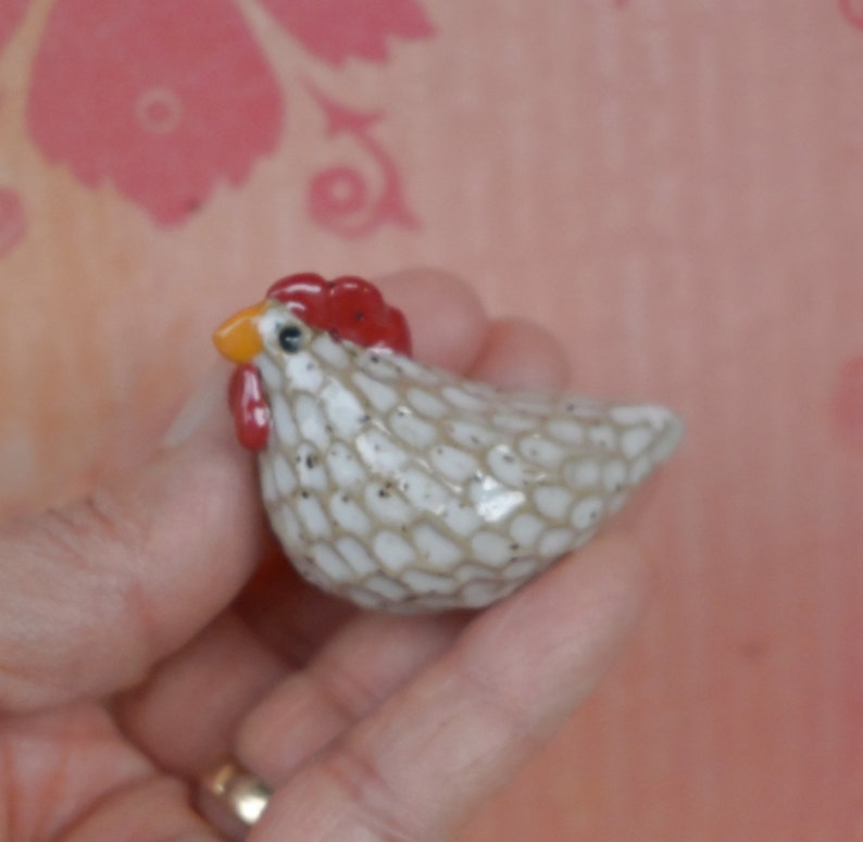 Chicken figurine. ONE Ceramic chicken. Miniature Chicken sculptures. Thanksgiving chicken decoration. Terrarium figurine. Handmade chicken.