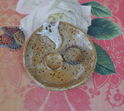 Spooky ring holder. Ghost teaspoon rest. Tea bag rest. Halloween decoration. Halloween trinket dish. Pill holder. Spooky tea light holder.