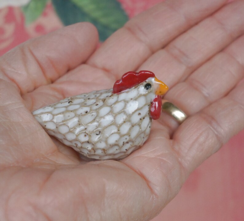 Chicken figurine. ONE Ceramic chicken. Miniature Chicken sculptures. Thanksgiving chicken decoration. Terrarium figurine. Handmade chicken.