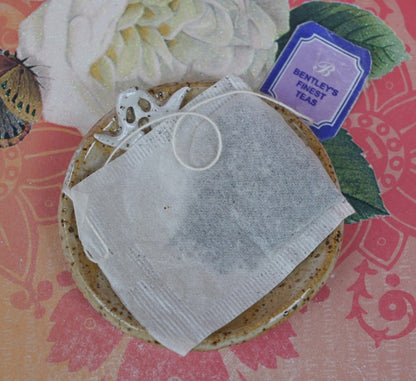 Spooky ring holder. Ghost teaspoon rest. Tea bag rest. Halloween decoration. Halloween trinket dish. Pill holder. Spooky tea light holder.