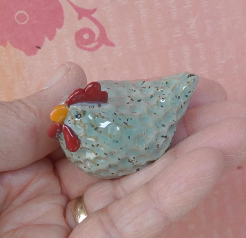 Chicken figurine. Ceramic miniature Chicken sculpture. Hand sculpted hand painted chicken. Terrarium figurine. Handmade chicken. Hen