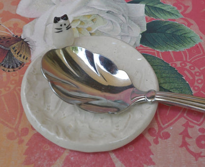 Cat ring holder. Siamese cat tea bag holder. Coffee spoon rest. Kitties ring holder. Trinket dish with cat pattern. Tea bag rest. Kitties