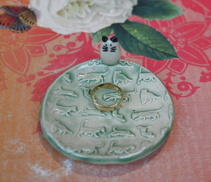 Cat ring holder. Siamese cat tea bag holder. Coffee spoon rest. Kitties ring holder. Trinket dish with cat pattern. Tea bag rest. Kitties