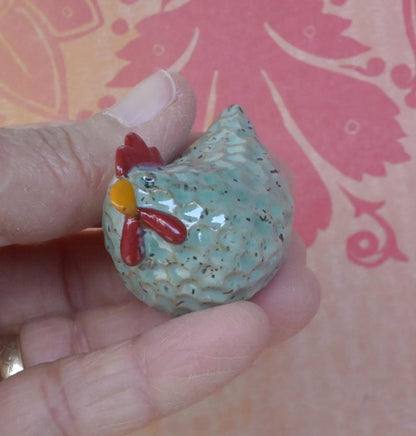 Chicken figurine. Ceramic miniature Chicken sculpture. Hand sculpted hand painted chicken. Terrarium figurine. Handmade chicken. Hen