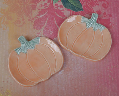 Halloween tea bag rest. Teaspoon rest. Thanksgiving Pumpkin ring holder. Chopstick rest. Trinket dish. Pill holder. Tea light holder.