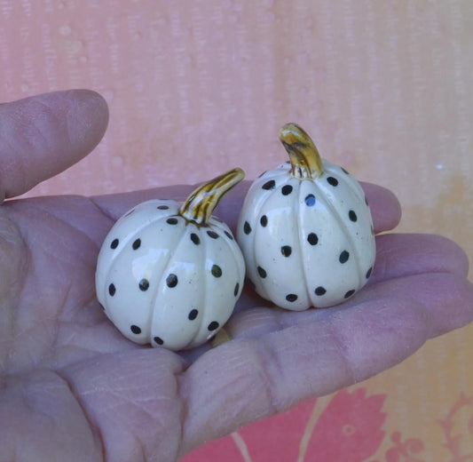 Miniature pumpkin. ONE Polka dot pumpkin. Harvest decoration. Fall decoration. Thanksgiving pumpkin. Ceramic pumpkin. Pumpkin. Squash