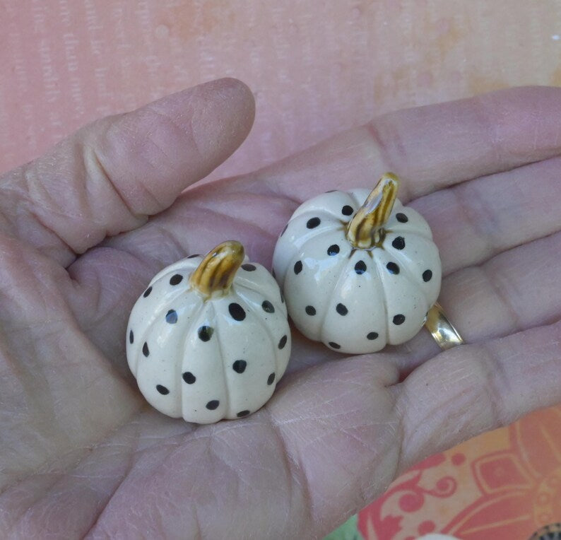 Miniature pumpkin. ONE Polka dot pumpkin. Harvest decoration. Fall decoration. Thanksgiving pumpkin. Ceramic pumpkin. Pumpkin. Squash