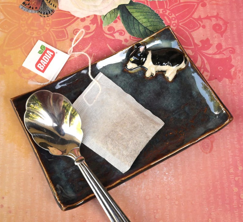 Corgi soap holder. Jewelry holder. Dog spoon rest. Corgi ring holder. Dog ring holder. Puppy plate. Corgi plate. Spoon rest. Tea bag rest