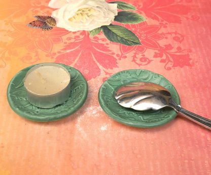 Dinosaur ring holder. ONE Tea bag holder. Teaspoon rest. Prehistoric ring holder. Trinket dish. Tea bag rest. Chopstick rest. Pill holder.
