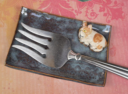 French bulldog soap holder. Jewelry holder. Spoon rest. Bulldog ring holder. Ring holder. Frenchie plate. Spoon rest. Tea bag rest