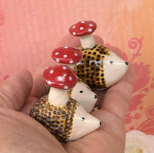Hedgehog figurine with mushroom. ONE Miniature hedgehog with amanita mushroom. Terrarium figurine. Fairy garden decoration. Mini Hedgehog