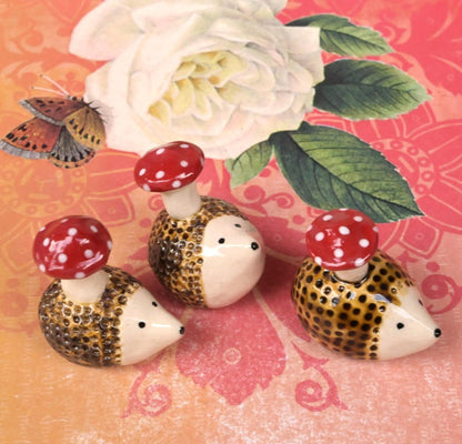 Hedgehog figurine with mushroom. ONE Miniature hedgehog with amanita mushroom. Terrarium figurine. Fairy garden decoration. Mini Hedgehog