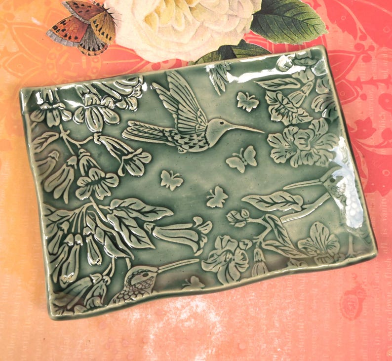 Hummingbird soap dish. Hummingbird spoon rest. Bird dish. Botanical jewelry holder. Tea bag holder. Tea light holder. Trinket dish