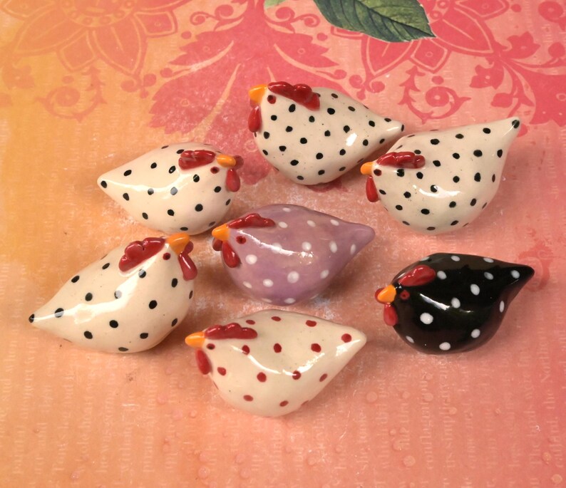 Ceramic chicken figurine. Purple chicken. Miniature polka dot chicken sculpture. Hand sculpted hand painted chicken. Terrarium figurine.