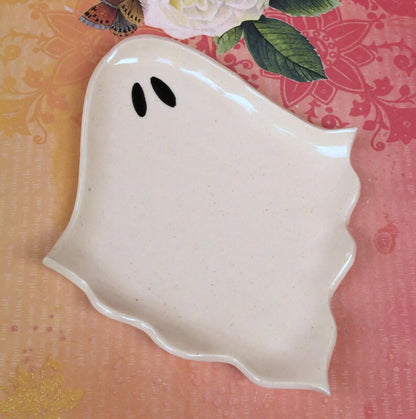 Big Ghost spatula and spoon rest. Spooky soap holder. Ring holder. Halloween decoration. Candy dish. Tea light holder. Bread dish.