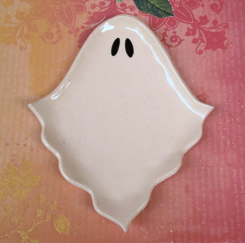 Big Ghost spatula and spoon rest. Spooky soap holder. Ring holder. Halloween decoration. Candy dish. Tea light holder. Bread dish.