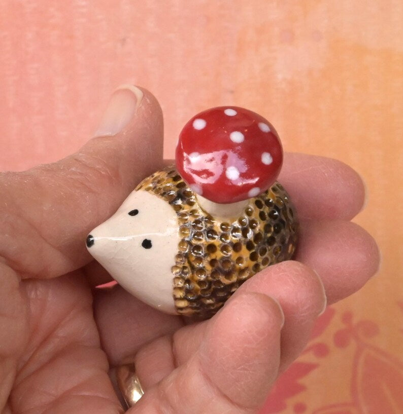 Hedgehog figurine with mushroom. ONE Miniature hedgehog with amanita mushroom. Terrarium figurine. Fairy garden decoration. Mini Hedgehog
