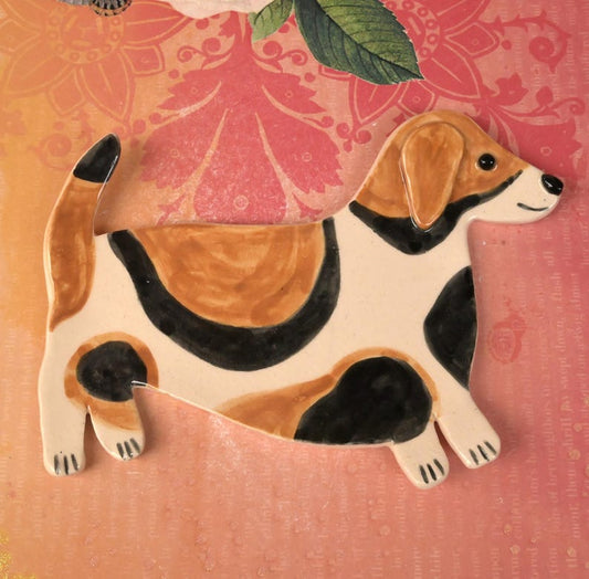 Beagle dog spoon rest. Basset Hound soap holder. Ring and jewelry holder. Teaspoon rest. Tea bag rest. Trinket dish. tea light holder.