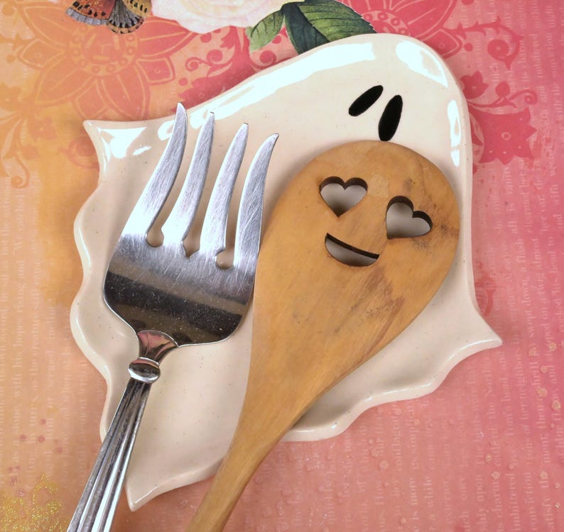 Big Ghost spatula and spoon rest. Spooky soap holder. Ring holder. Halloween decoration. Candy dish. Tea light holder. Bread dish.